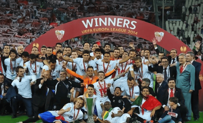 赛地聚焦:西甲今夜热度飙升,塞维利亚外线爆发,媒体盛赞,年轻球员得到机会的简单介绍 赛地聚焦:西甲今夜热度飙升,塞维利亚外线爆发,媒体盛赞,年轻球员得到机会的简单介绍