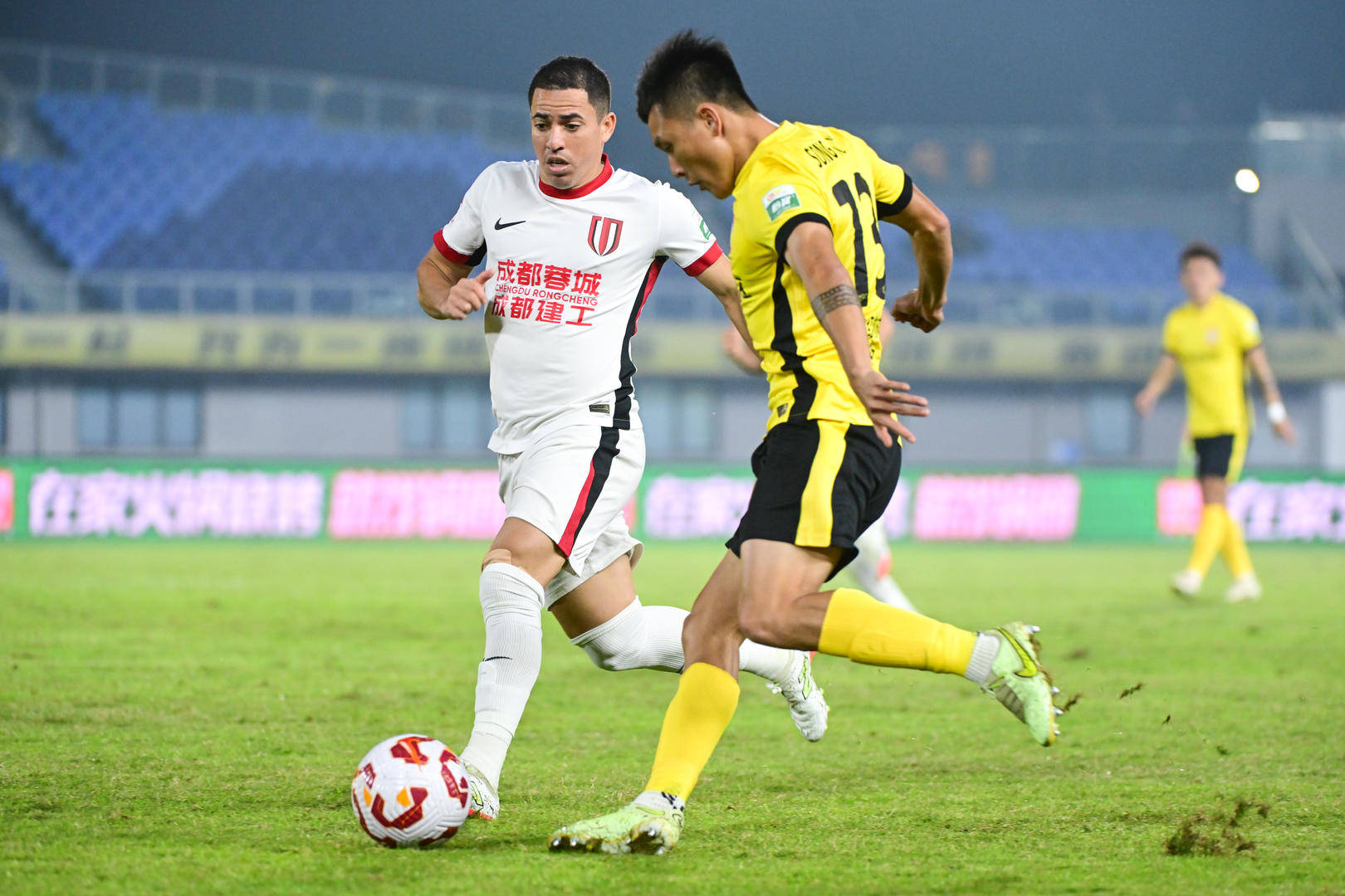 包含意大利杯冲刺阶段再迎强敌，北京首钢扳平良机，主帅态度——引发热议，轮换策略成焦点的词条