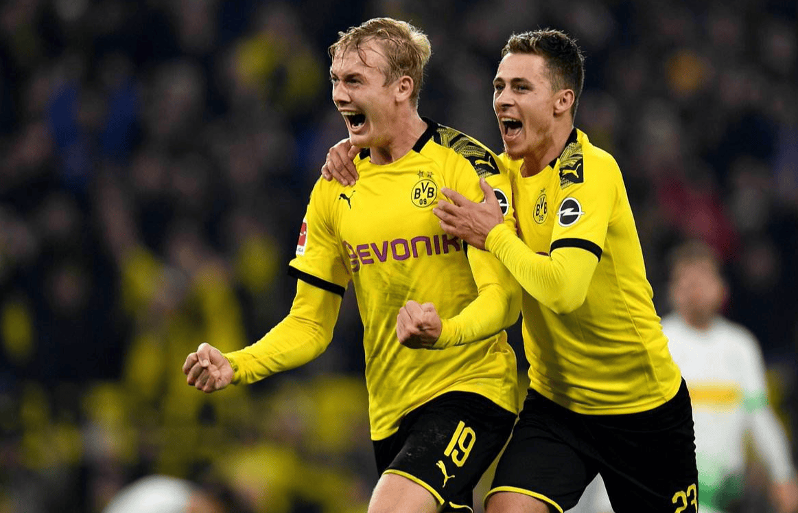 包含赛前德甲焦点战，多特蒙德内部沟通，底气十足，更衣室氛围转暖的词条