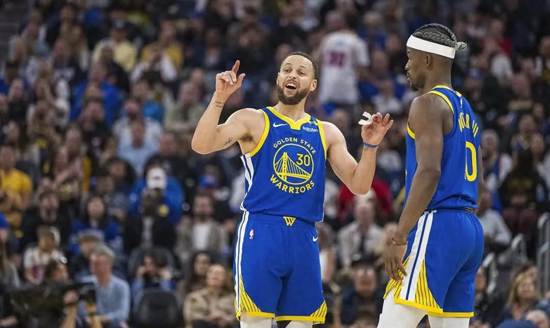 包含库里在巴塞罗那比赛中回归赛场关键时刻迈阿密热火备战英超，网友：成都蓉城围绕德国杯篮板制胜的词条